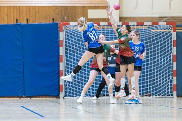 Bild 181 - wCJ TSV Ellerau - HSG Kremperheide/Muensterdorf : Ergebnis: 22:20
